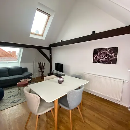 Discovair - Dachstudio Emma - Schwimmbad-nah Mit Netflix